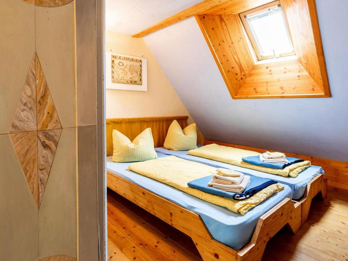 Wohnen Im Denkmal Apartment Gumperda Bagian luar foto